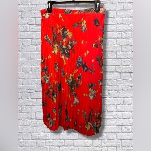 Vince Camuto Red Floral Pleated Midi Skirt - Picture 2 of 7